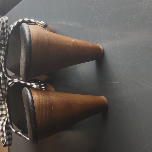 Jeffrey Campbell bow heels Sz 8.5 - Picture 4 of 7